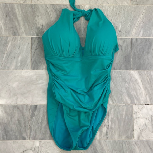 La Blanca Bathing Suit - Picture 1 of 4